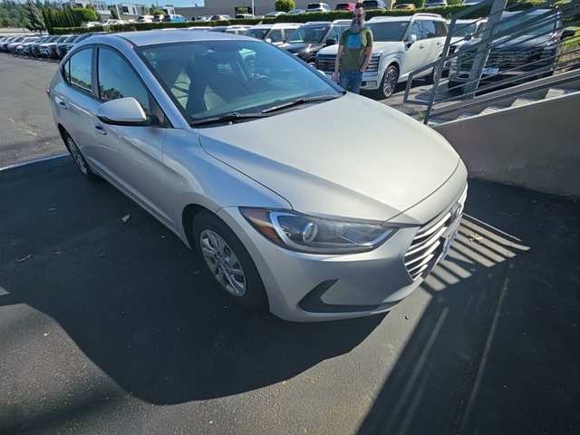 2018 Hyundai Elantra SE