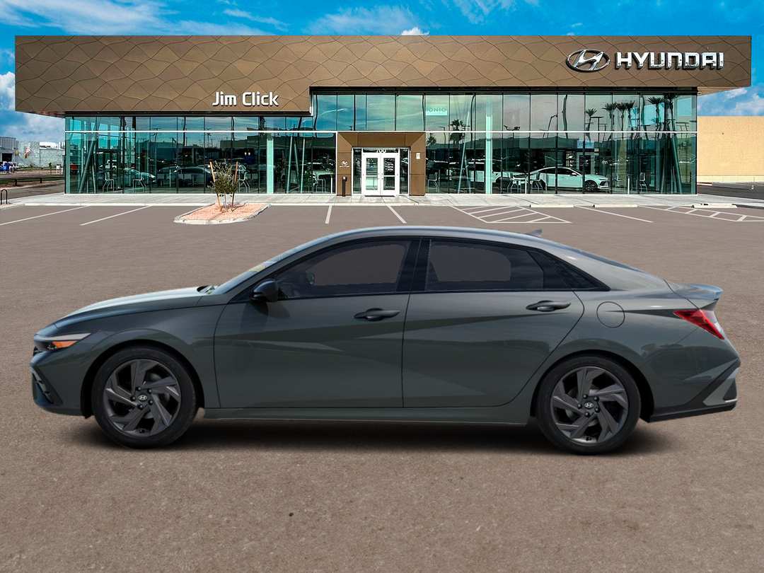 2026 Hyundai Elantra SEL Sport Plus - Image 3