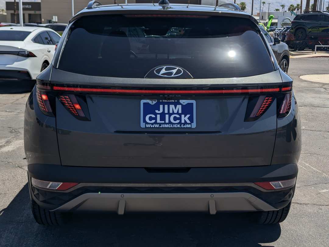 2024 Hyundai Tucson Hybrid Limited - Image 3