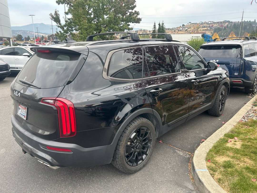2022 Kia Telluride SX - Image 3