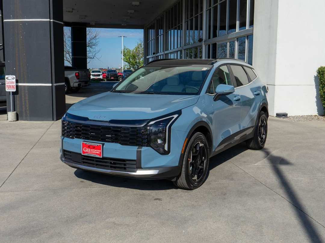 2026 Kia Sportage Hybrid EX - Image 3