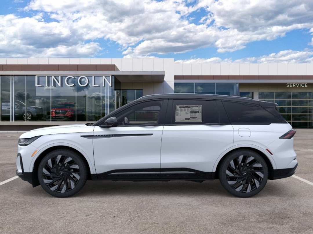 2026 Lincoln Nautilus Reserve - Image 3