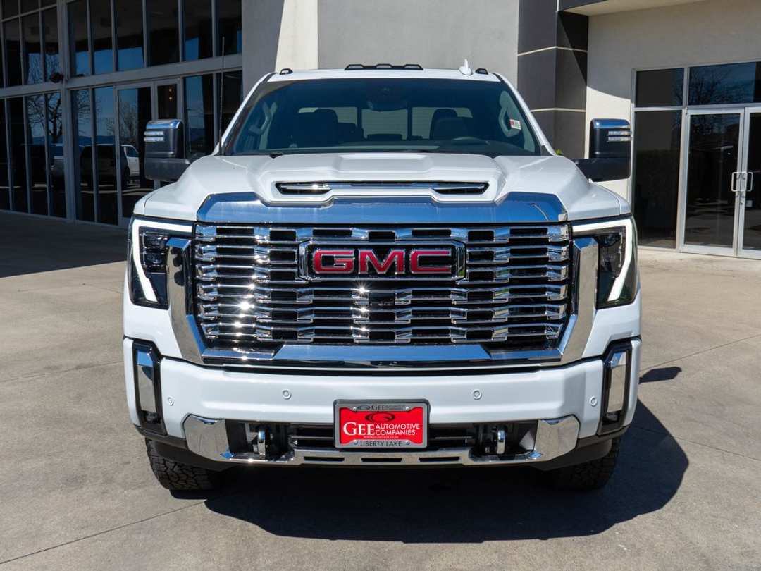 2026 GMC Sierra 3500Hd Denali - Image 2
