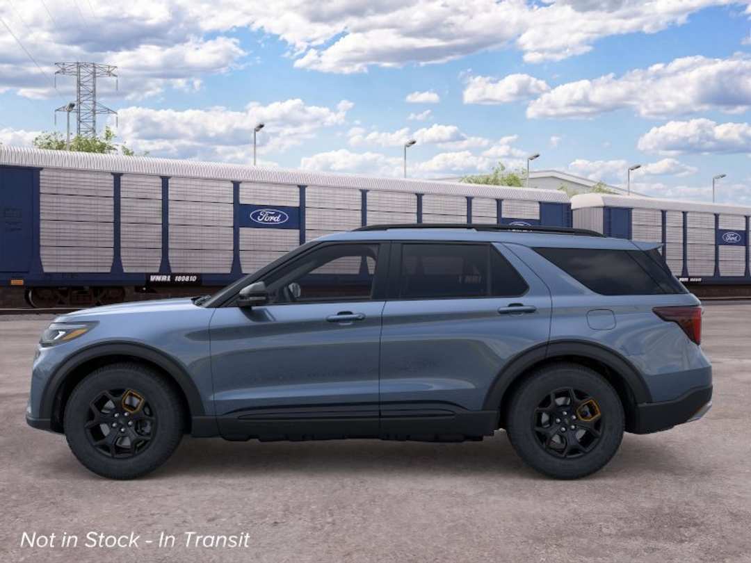 2026 Ford Explorer Tremor - Image 3