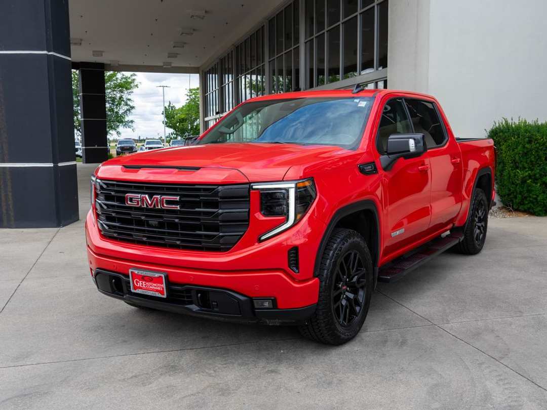 2026 GMC Sierra 1500 Elevation - Image 3