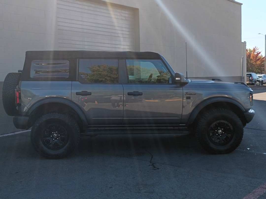 2022 Ford Bronco Wildtrak - Image 3