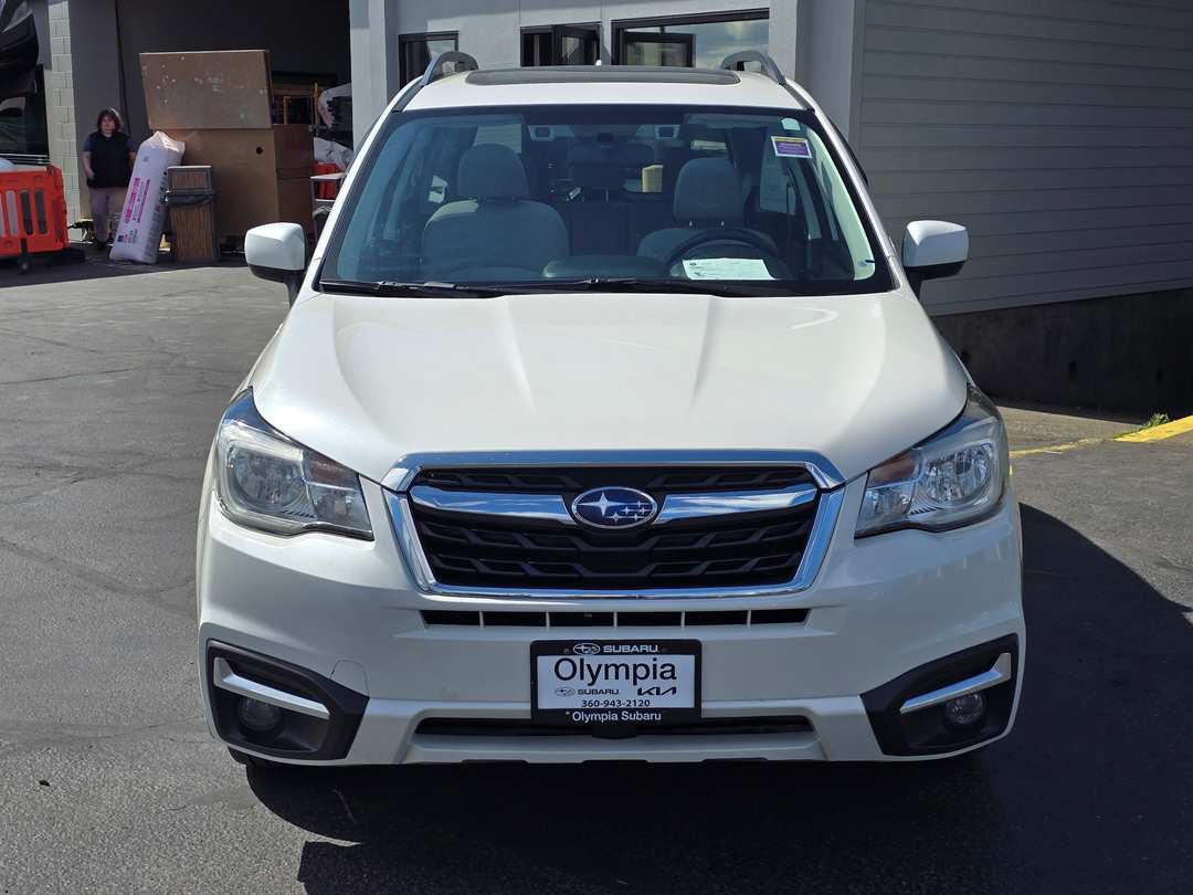 2017 Subaru Forester 2.5i Premium - Image 2
