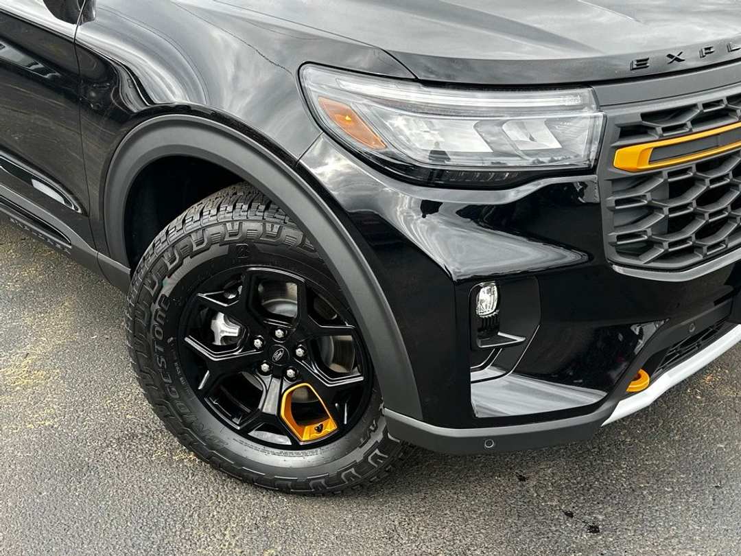 2026 Ford Explorer Tremor - Image 2