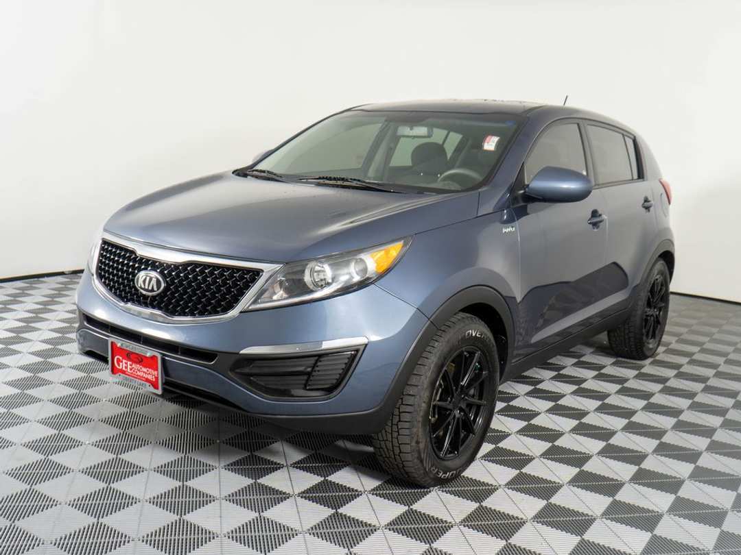 2015 Kia Sportage LX - Image 3