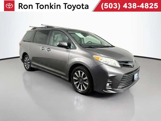 2018 Toyota Sienna XLE Premium