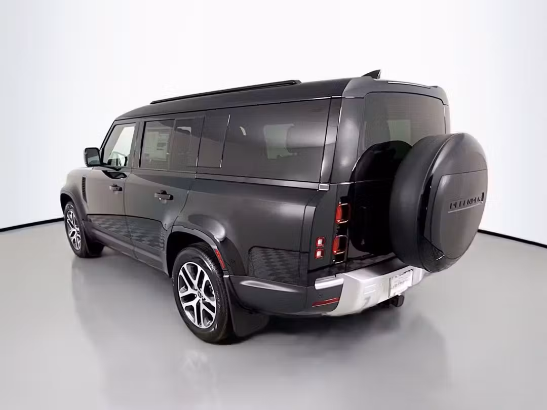 2025 Land Rover Defender 130 S - Image 3