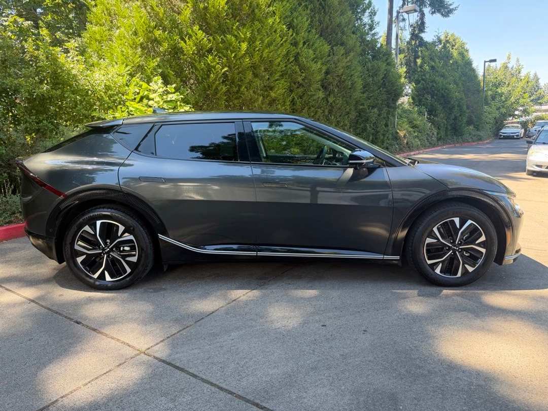 2024 Kia Ev6 Wind - Image 2