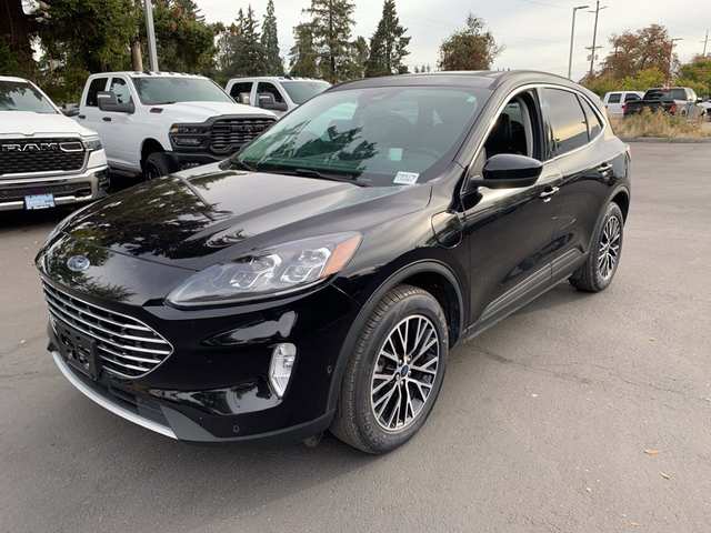 2021 Ford Escape Plug-In Hybrid Titanium