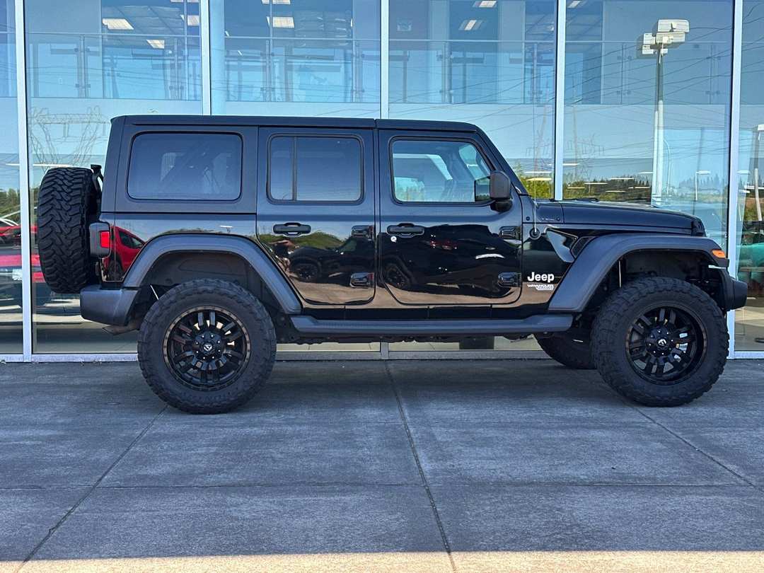 2019 Jeep Wrangler Unlimited Sport - Image 2