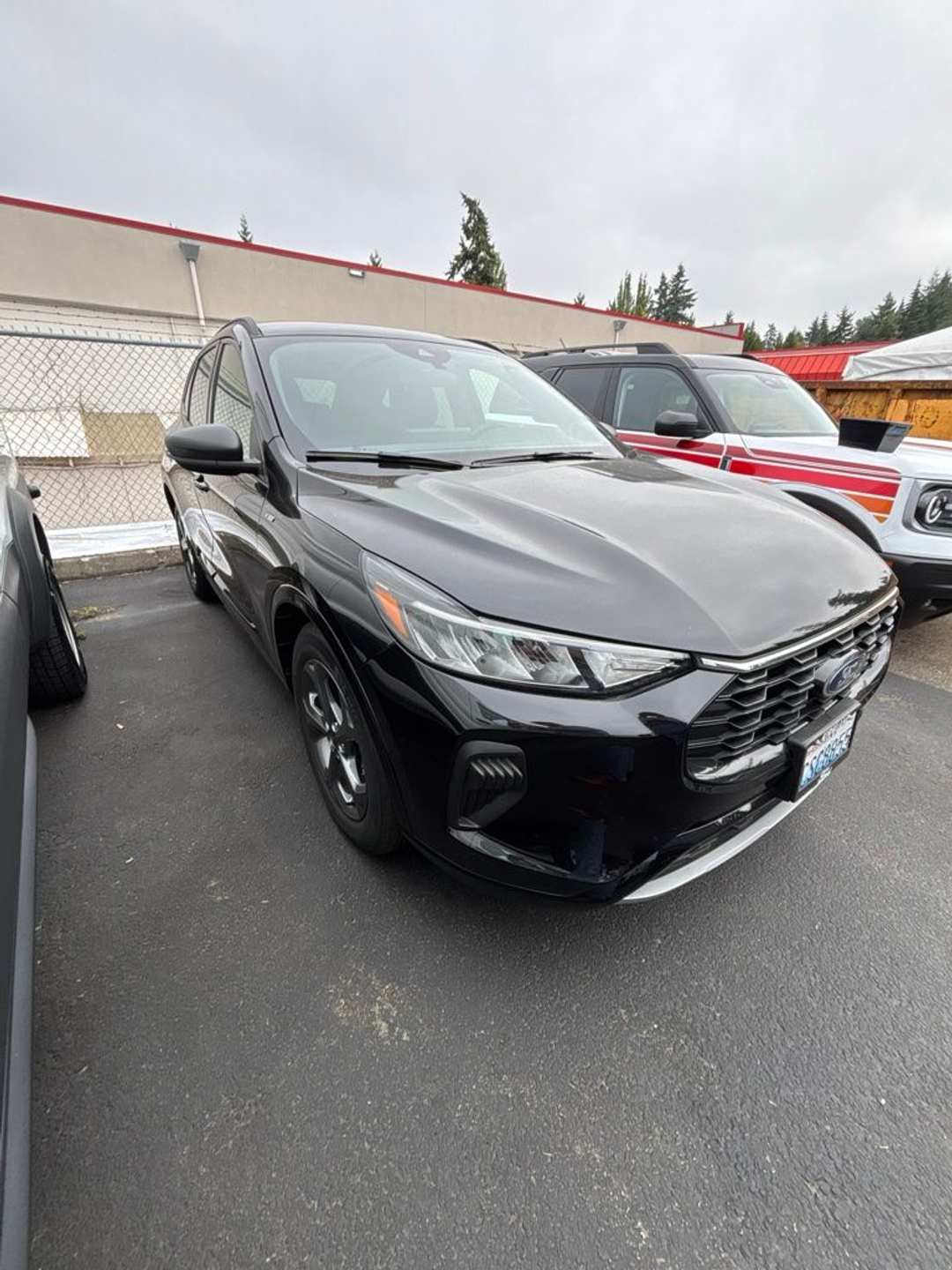 2023 Ford Escape Hybrid STLine - Image 3