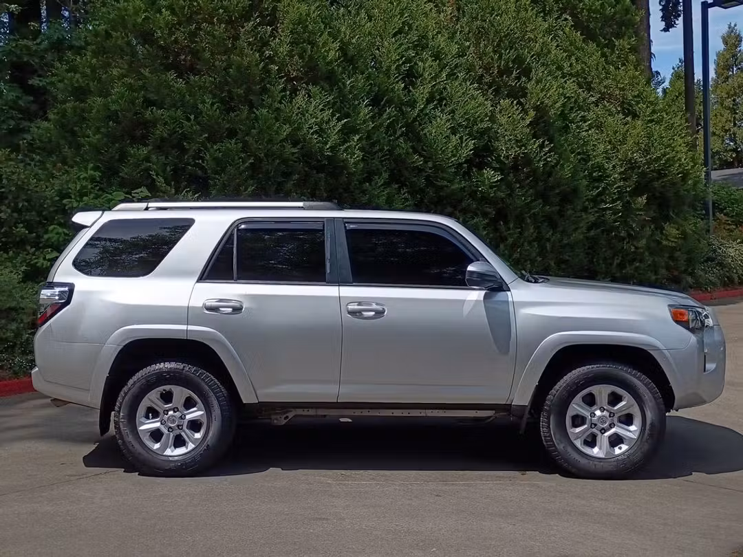2021 Toyota 4Runner SR5 - Image 3