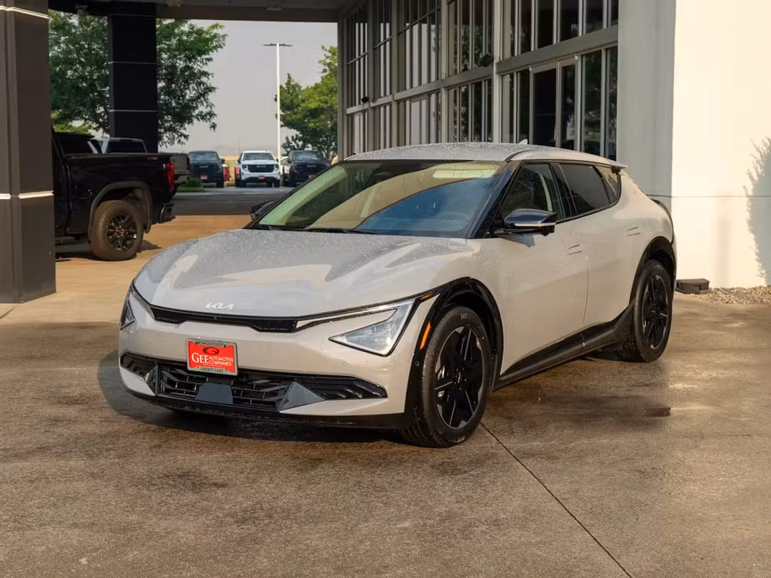 2026 Kia Ev6 Wind - Image 3
