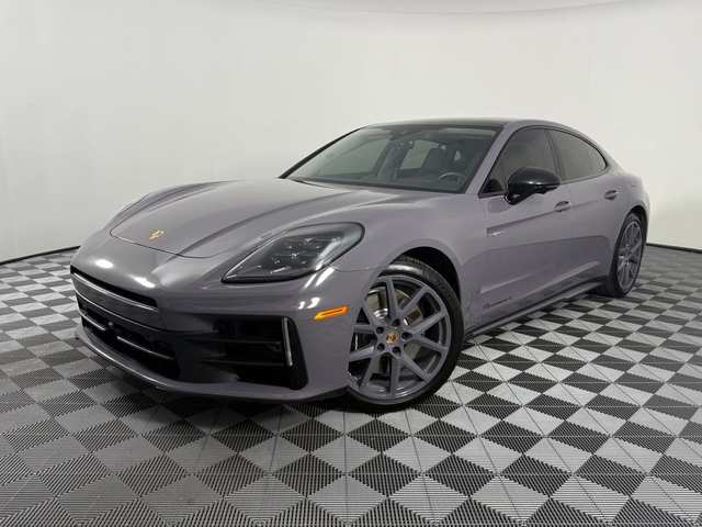 2026 Porsche Panamera E-Hybrid 4