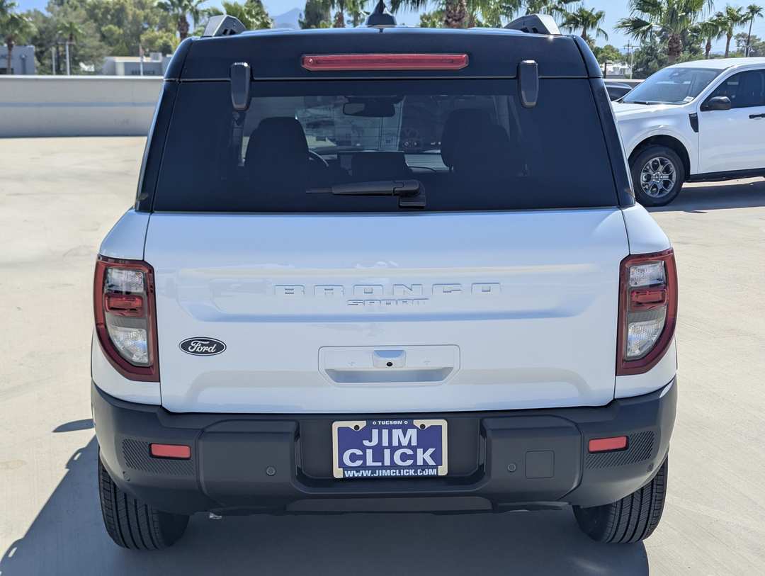 2026 Ford Bronco Sport Outer Banks - Image 3