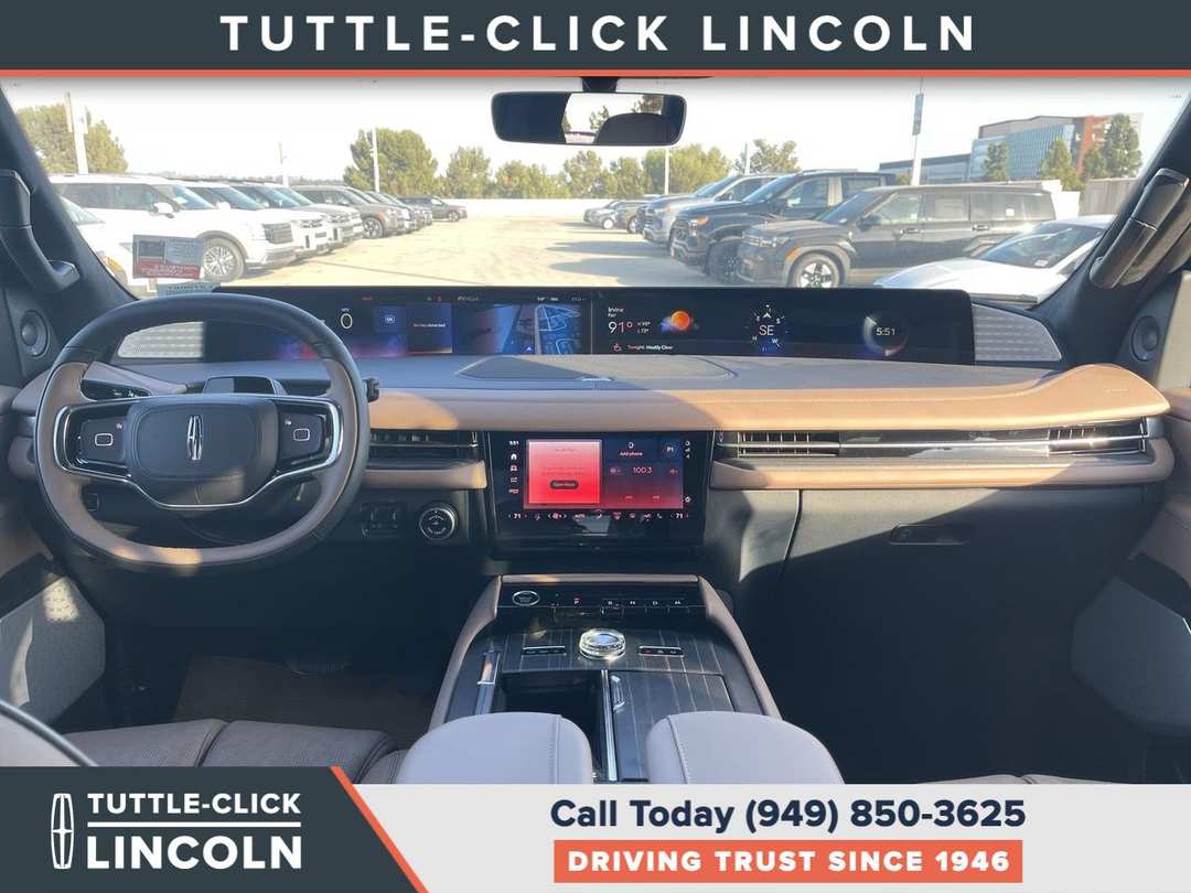 2027 Lincoln Navigator L Black Label - Image 2