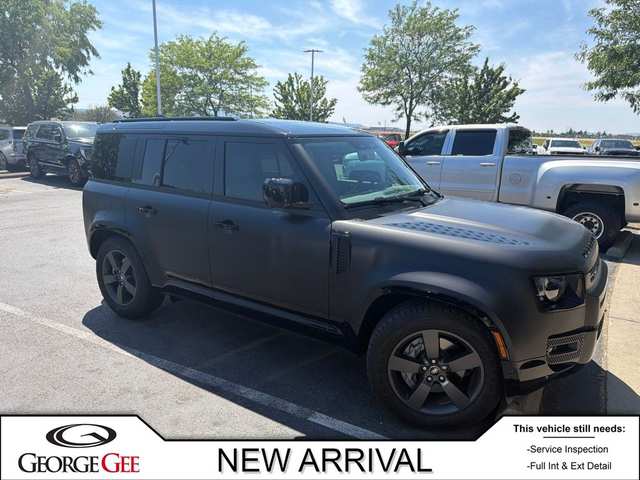 2025 Land Rover Defender 110 XDynamic SE