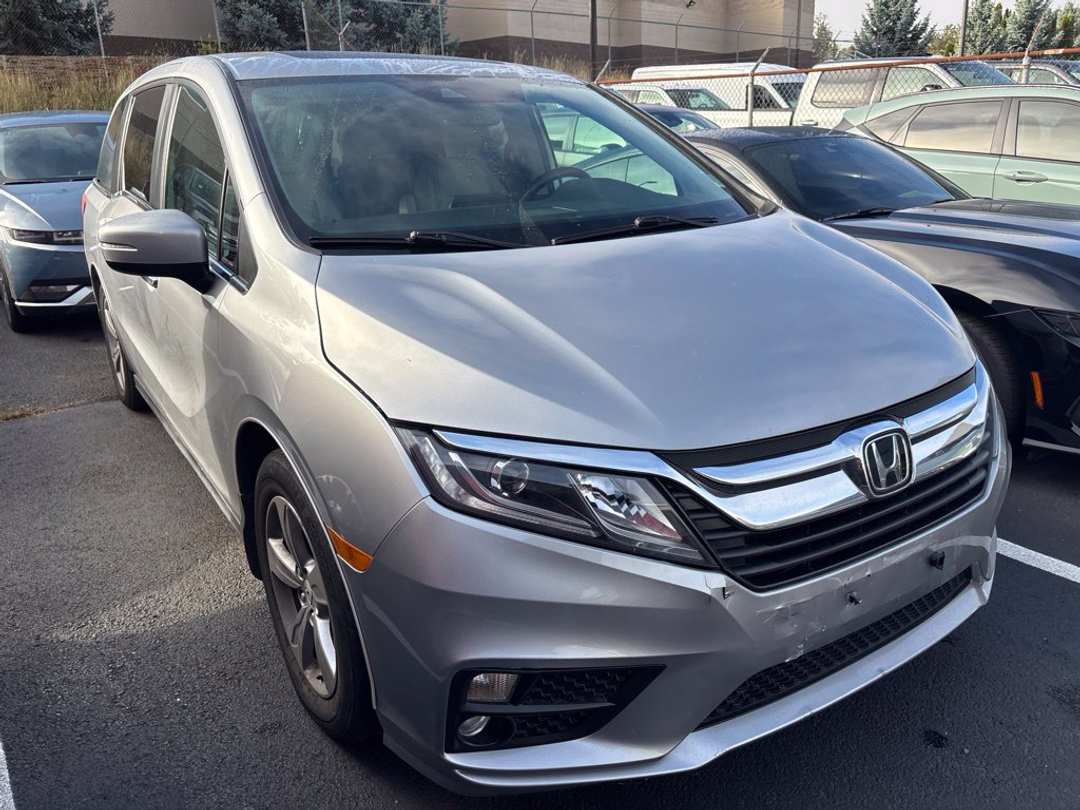 2018 Honda Odyssey EXL - Image 2