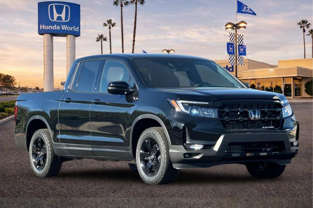 2026 Honda Ridgeline Black Edition - Image 2