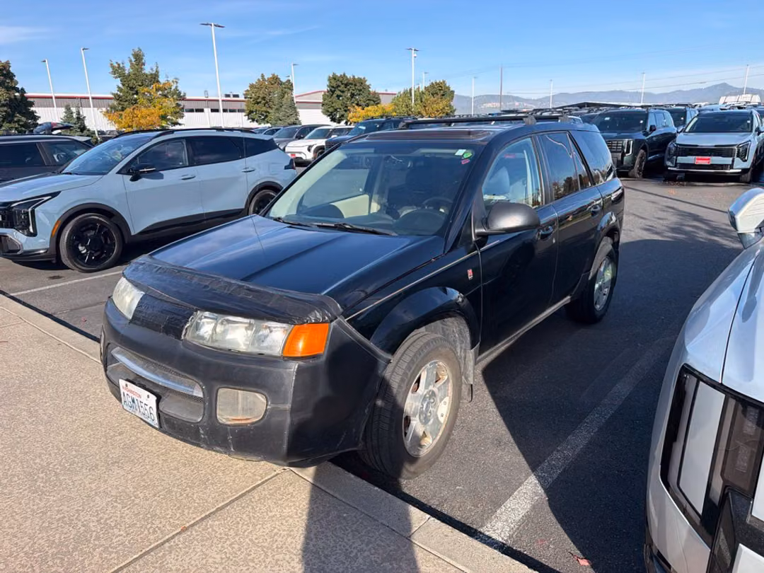 2004 Saturn Vue V6 - Image 3