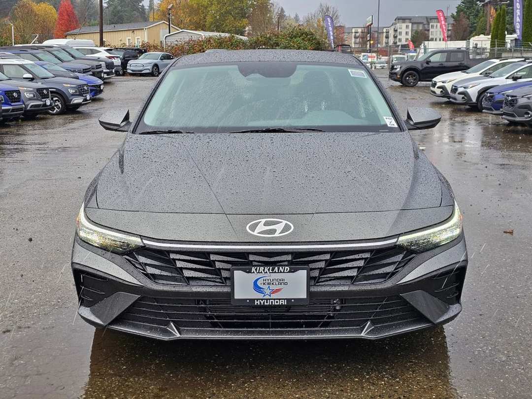 2026 Hyundai Elantra Hybrid Blue - Image 2