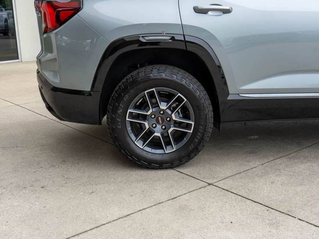 2026 GMC Terrain AT4 - Photo 31