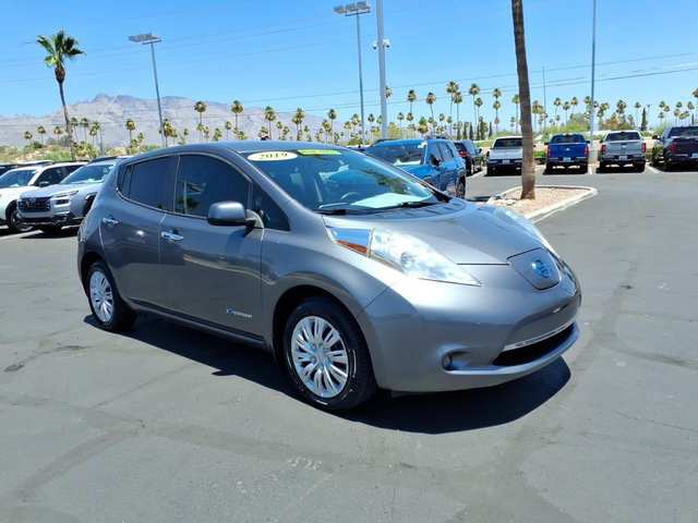2016 Nissan LEAF S