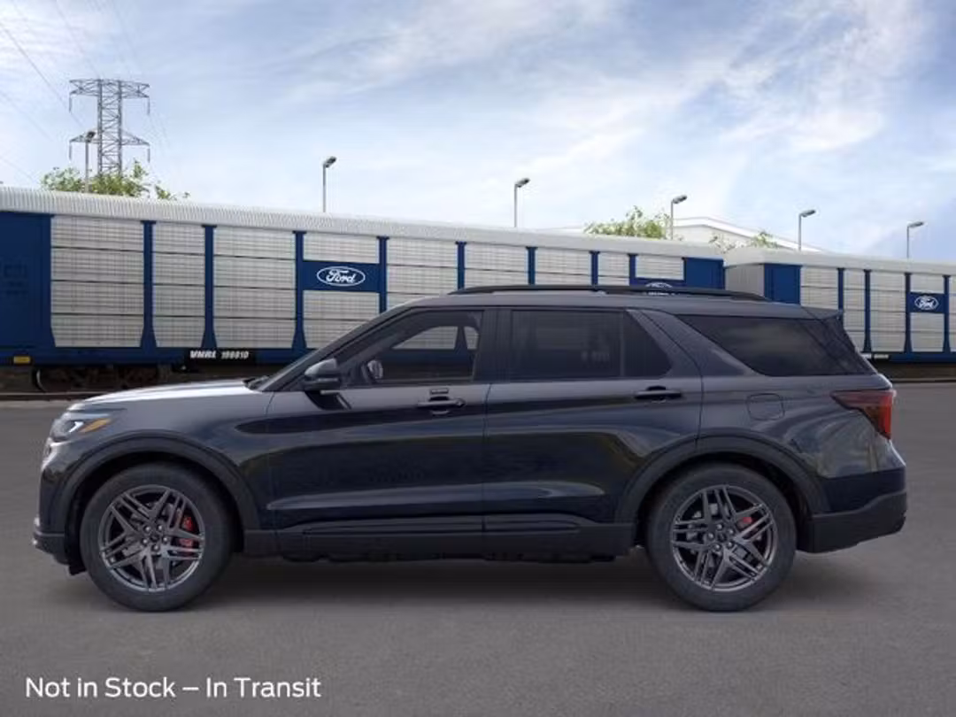 2026 Ford Explorer ST - Image 3
