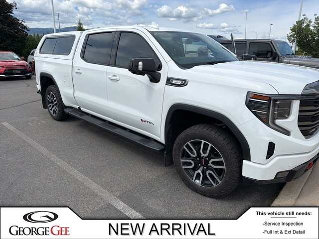 2023 GMC Sierra 1500 AT4