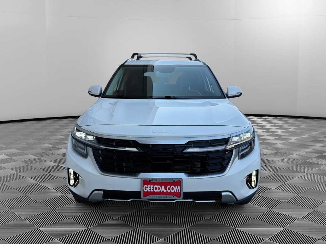 2024 Kia Seltos SX - Image 2