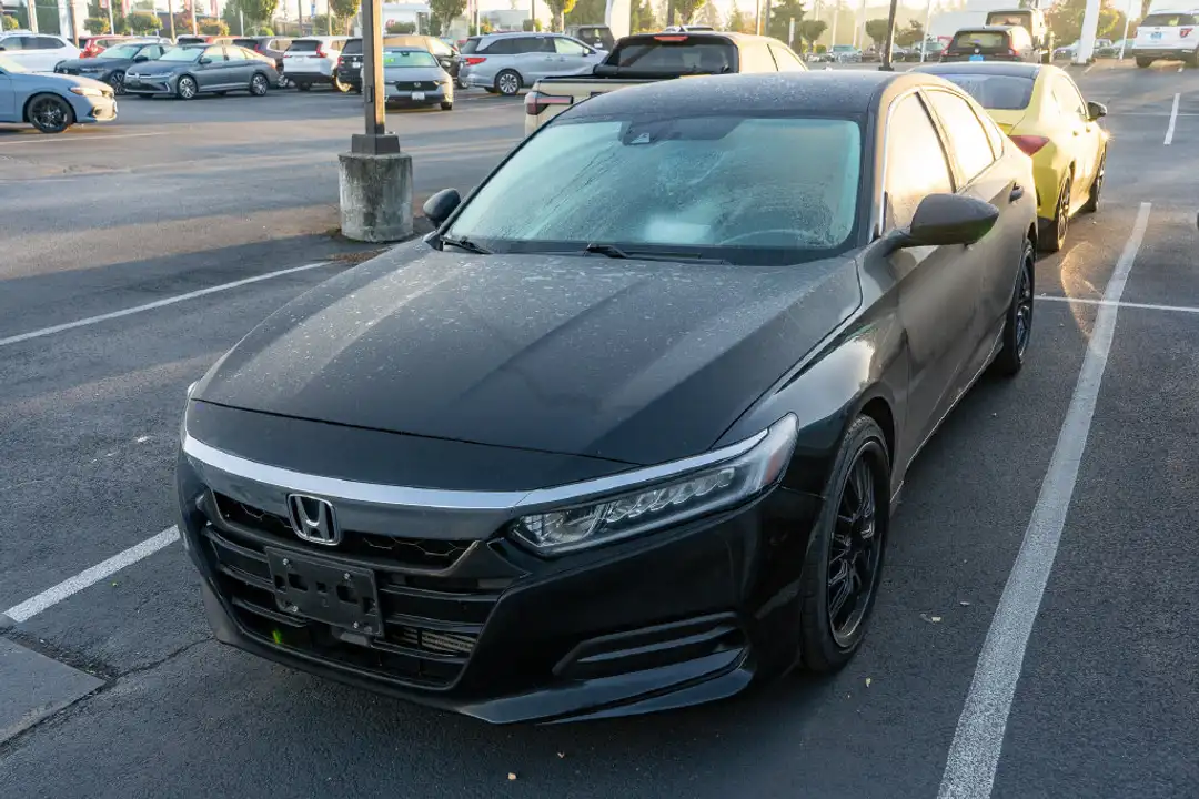 2018 Honda Accord LX - Image 3