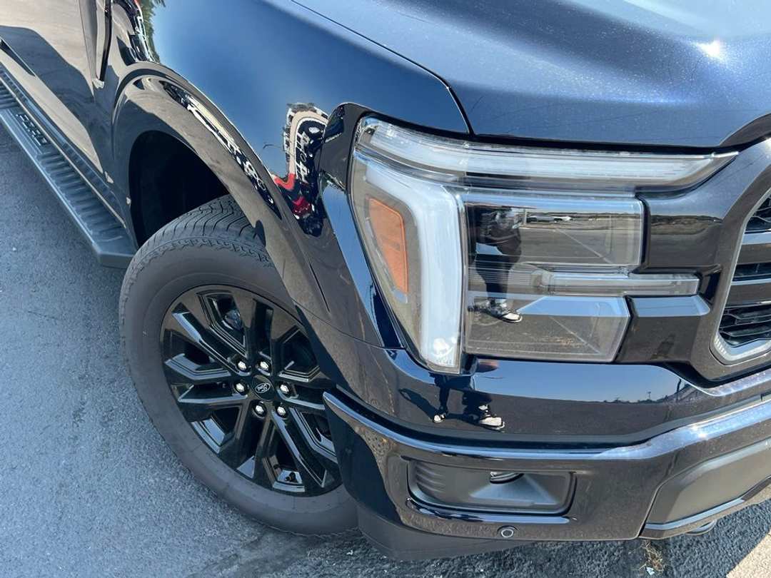 2026 Ford F-150 Lariat - Image 2