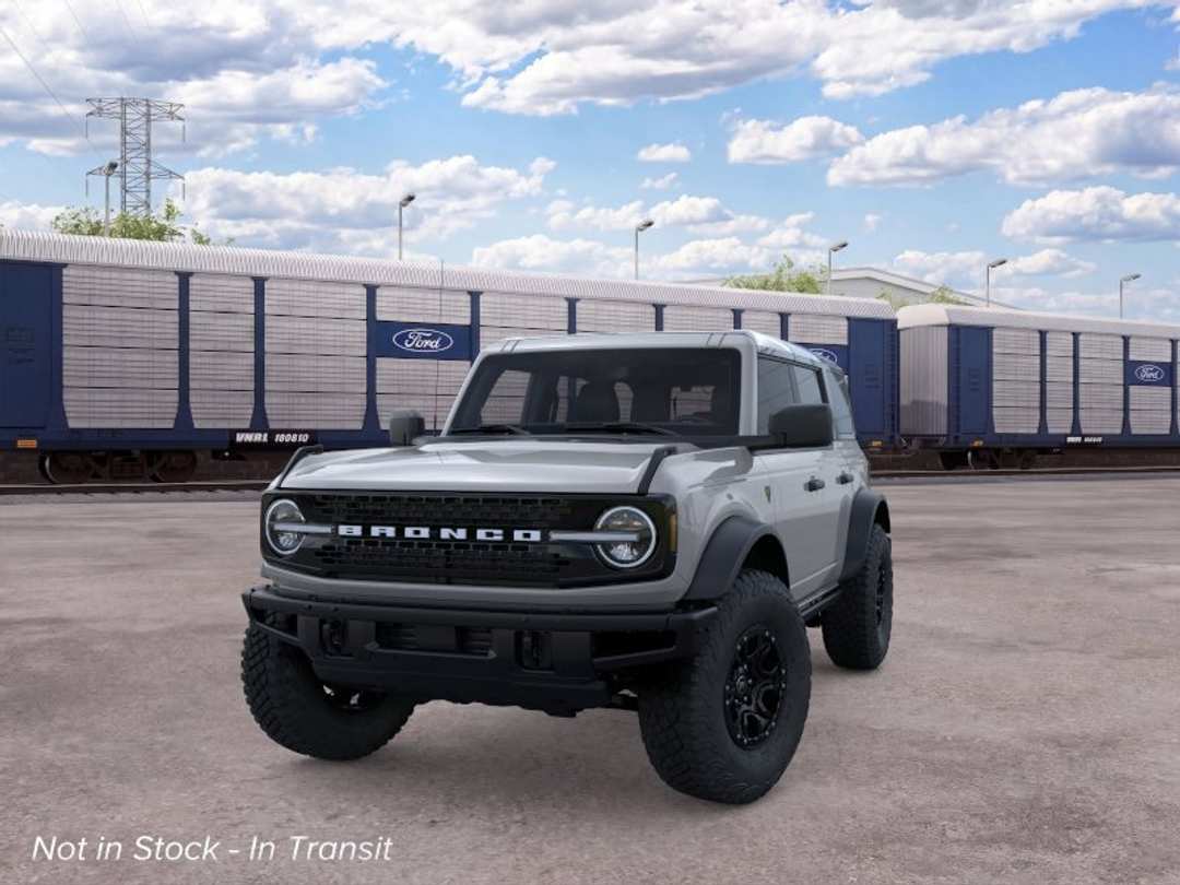 2026 Ford Bronco Badlands - Image 2
