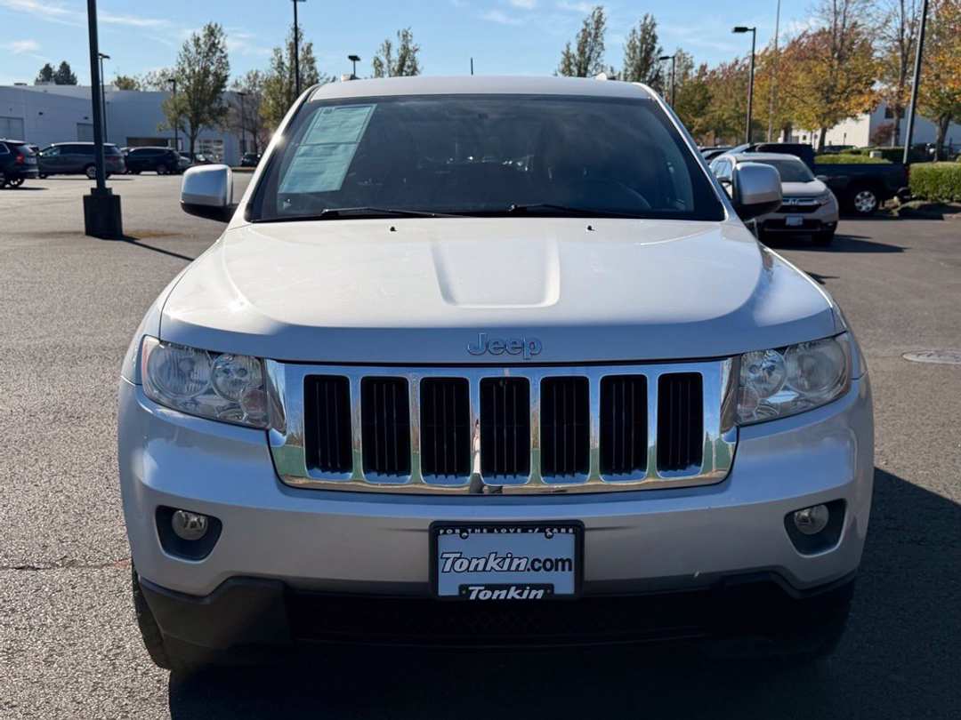 2012 Jeep Grand Cherokee Laredo - Image 3