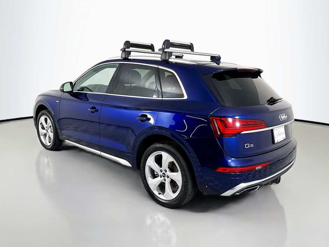 2022 Audi Q5 45 S line Premium - Image 3