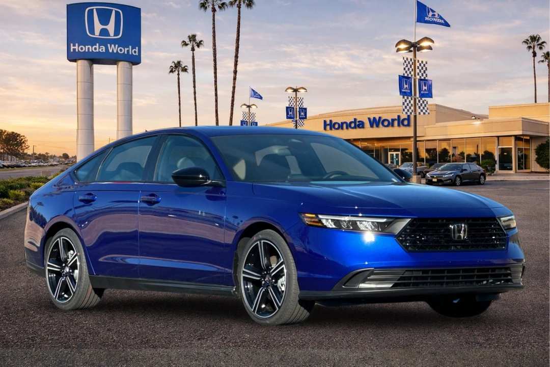 2026 Honda Accord Hybrid Sport - Image 2