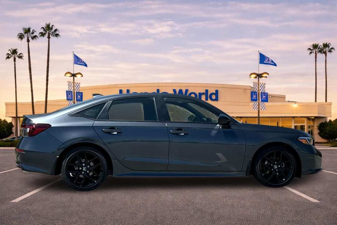 2026 Honda Civic Sport - Image 3