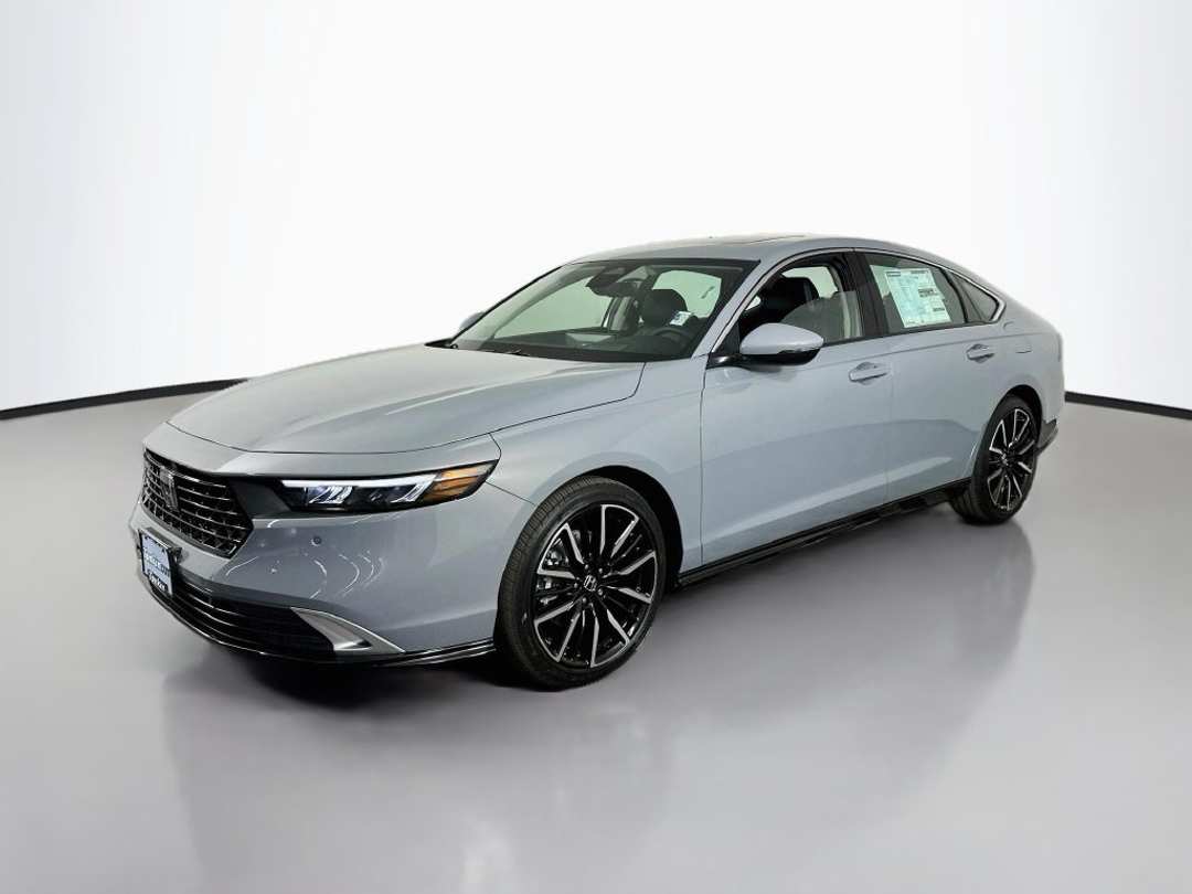 2026 Honda Accord Hybrid Touring - Image 3