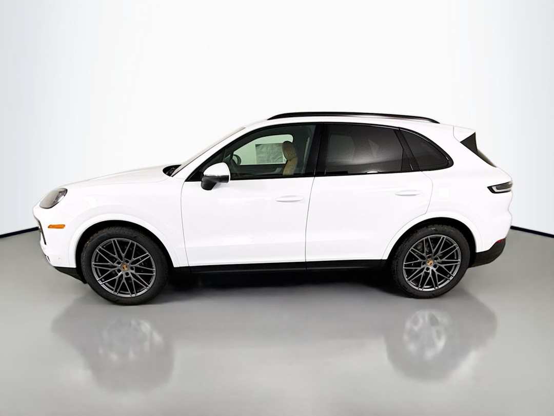 2026 Porsche Cayenne - Image 2