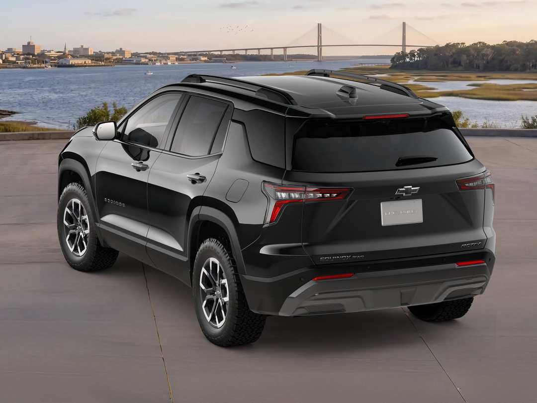 2027 Chevrolet Equinox ACTIV - Image 2
