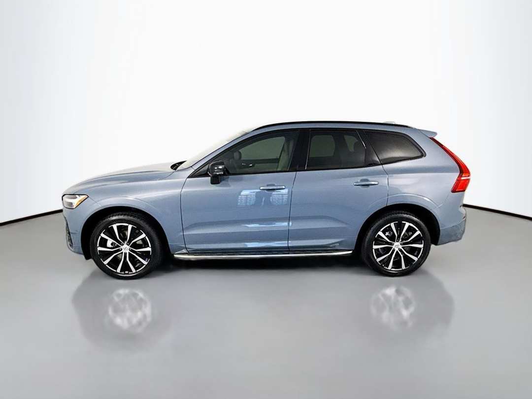 2023 Volvo Xc60 B6 Ultimate Dark Theme - Image 2