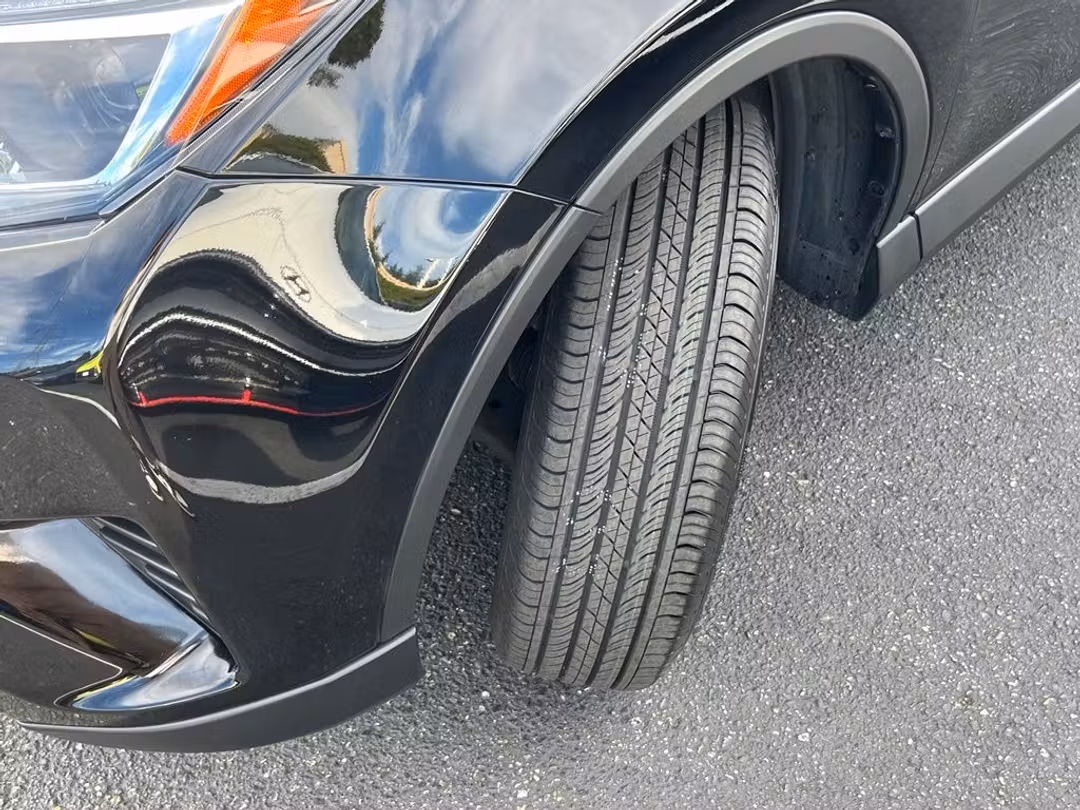 2018 Toyota Rav4 LE - Image 3