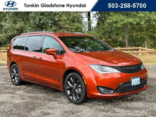 2018 Chrysler Pacifica Touring L