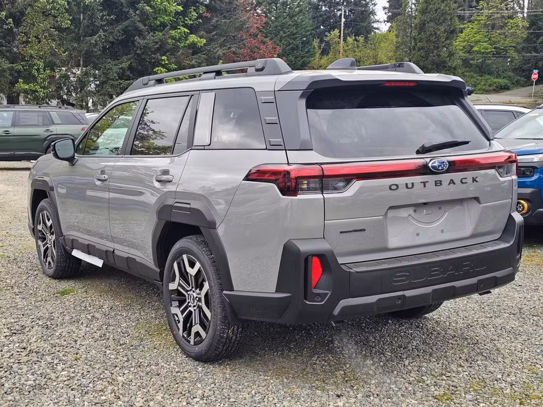 2026 Subaru Outback Touring XT - Image 3