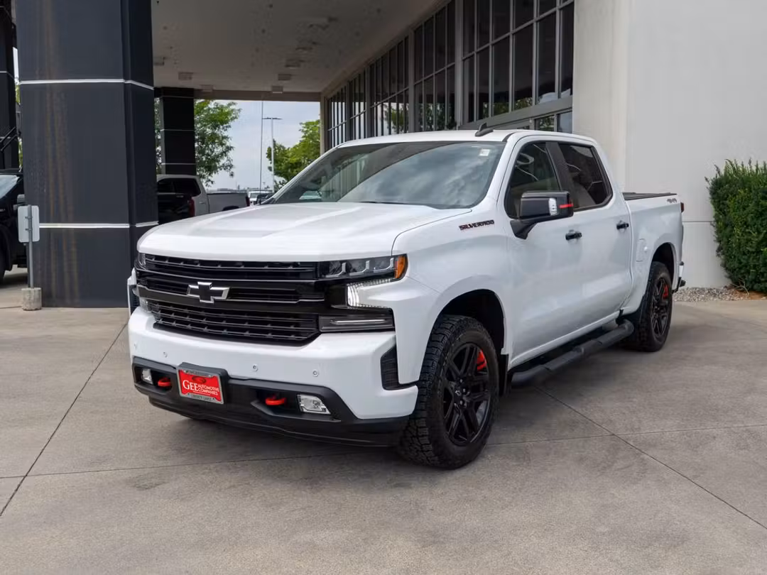 2022 Chevrolet Silverado 1500 Ltd RST - Image 3