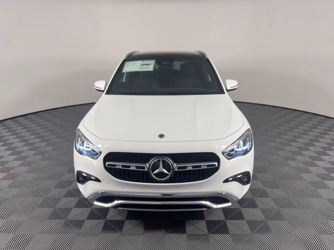 2026 Mercedes-Benz GLA 250 - Image 3